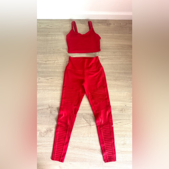 Alo Yoga Scarlet Red Set: Fortify Tank + Moto High Waisted Leggings Sz Small - Picture 2 of 8